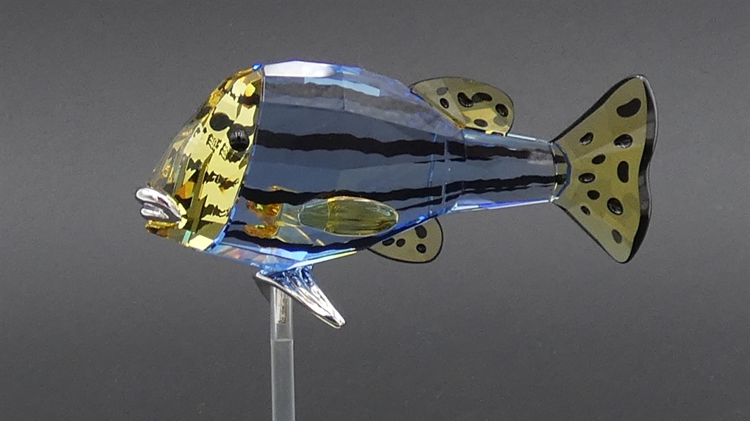 Swarovski Crystal Lt. Sapphire Catumbela