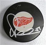 Valtteri Filppula Autographed Red Wings Jersey