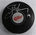 Steve Yzerman Autographed Red Wings Puck
