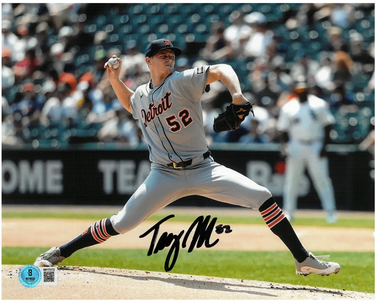 Troy Melton Autographed 8x10