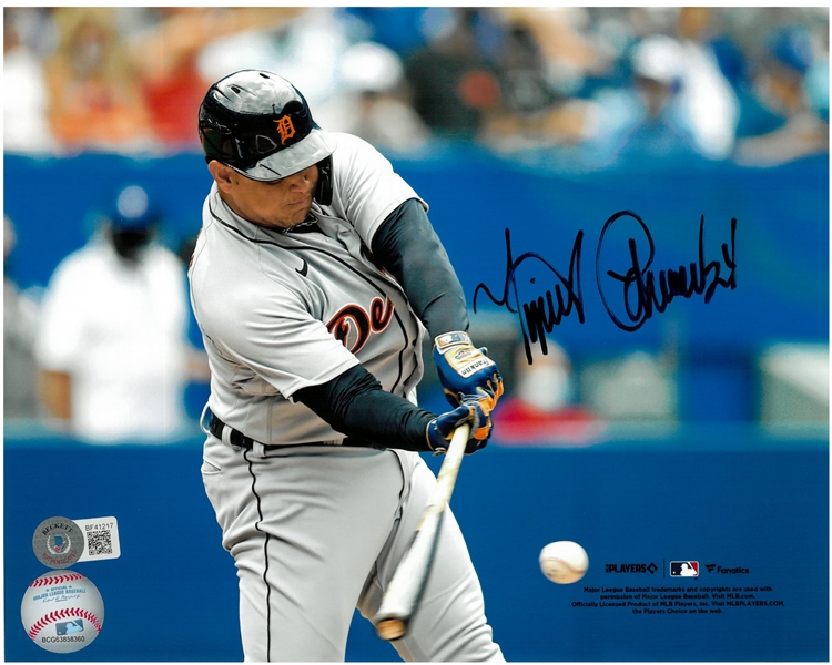 Miguel Cabrera Autographed 8x10