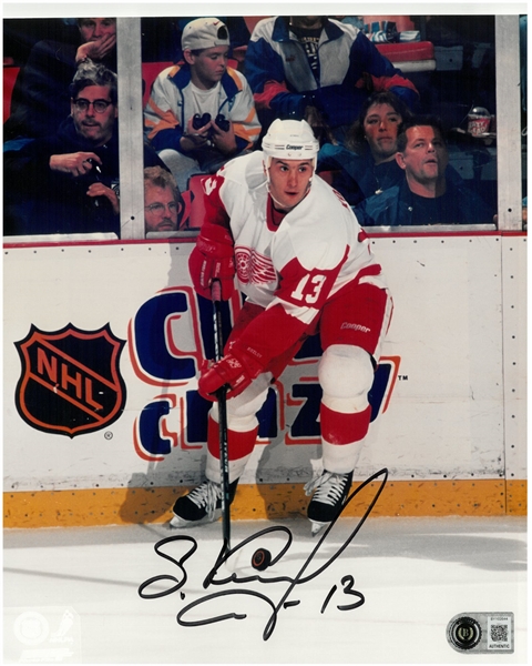 Slava Kozlov Autographed 8x10