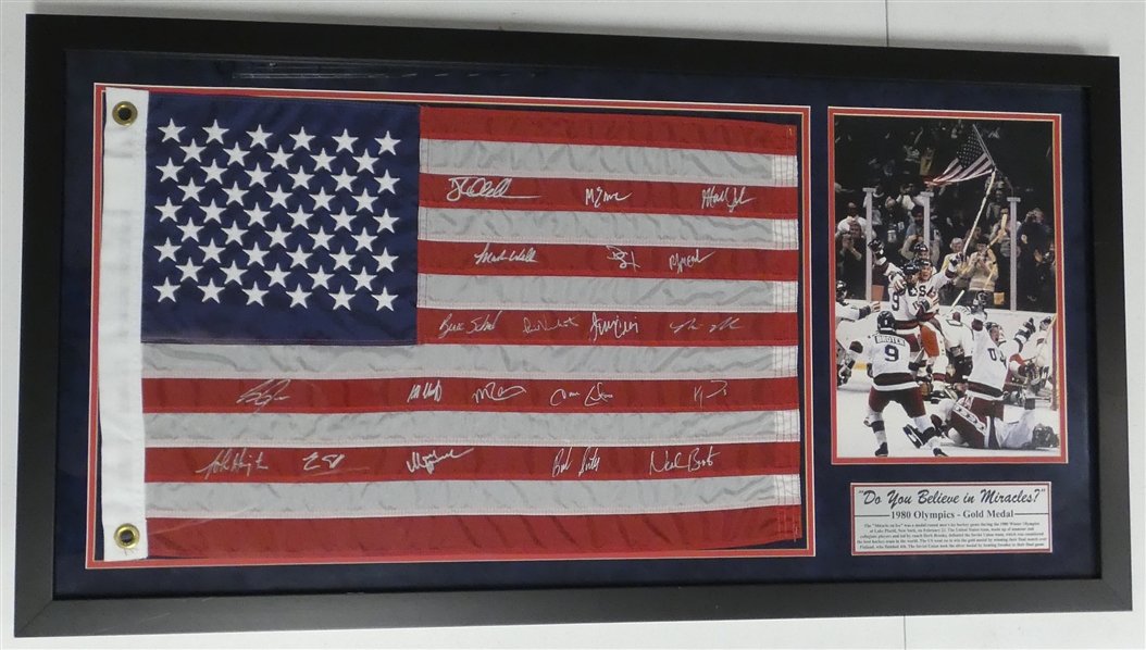 1980 US Olympic Hockey Team Signed Flag (20 Autos) (Pick Up Only)