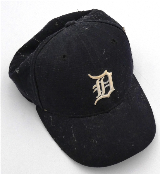 Detroit Tigers Hat Signed by 5