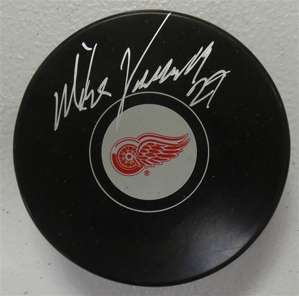 Mike Vernon Autographed Red Wings Puck