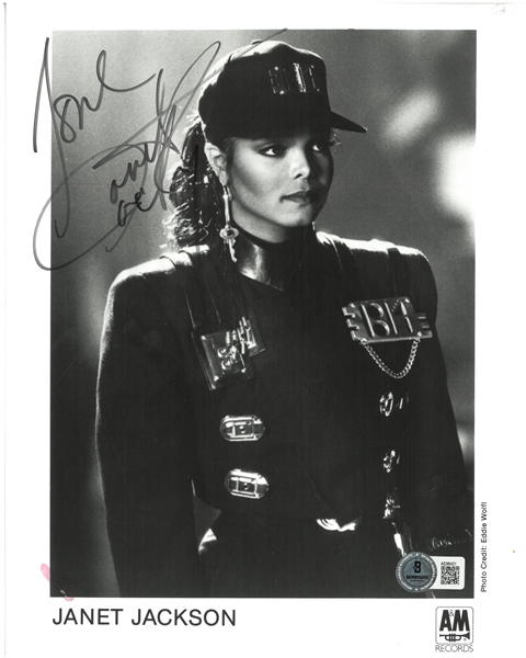 Janet Jackson Autographed 8x10
