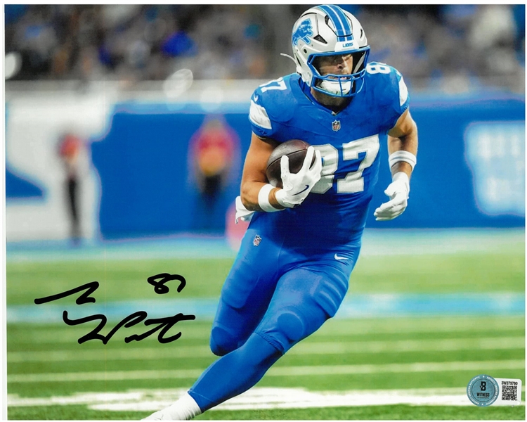 Sam Laporta Autographed 8x10