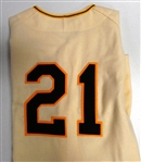 3000 Hit Club Autographed Clemente Jersey (11 Signatures)