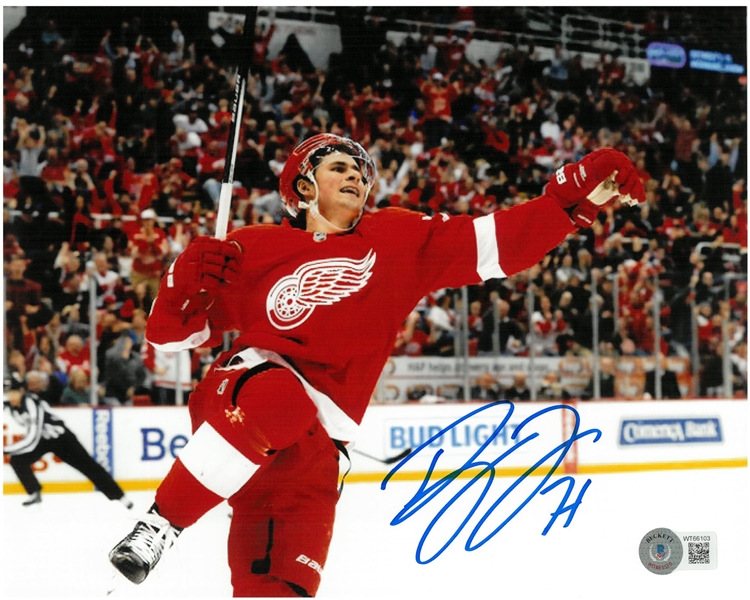 Dylan Larkin Autographed 8x10
