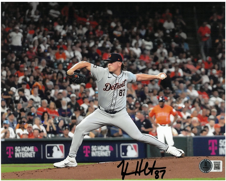 Tyler Holton Autographed 8x10