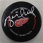 Brett Hull Autographed Red Wings Puck