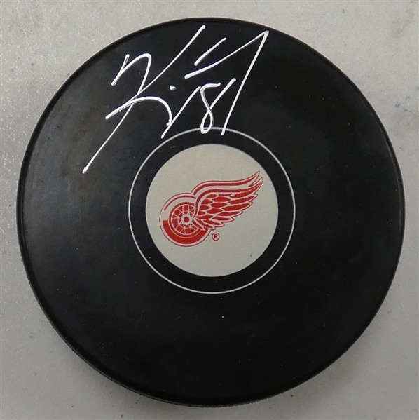 Kirk Maltby Autographed Red Wings Puck