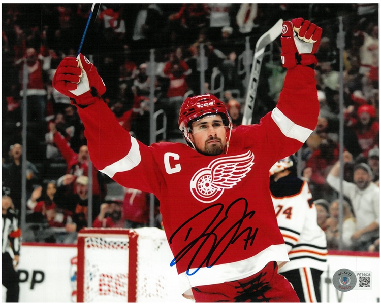 Dylan Larkin Autographed 8x10