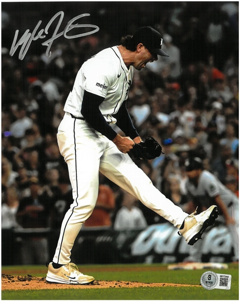 Kyle Finnegan Autographed 8x10