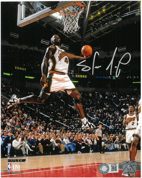 Shawn Kemp Autographed 8x10